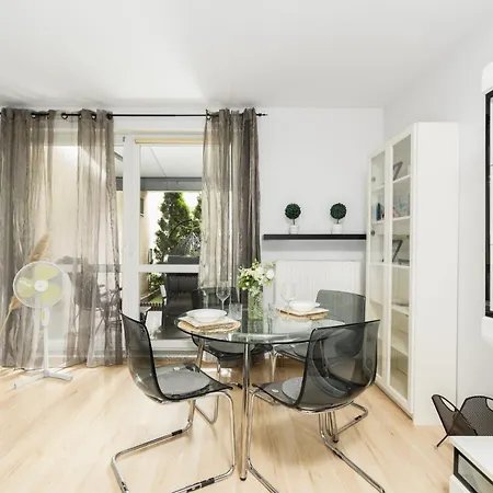 Cozy Karpia 17 With Terrace In By Renters Apartment Poznan